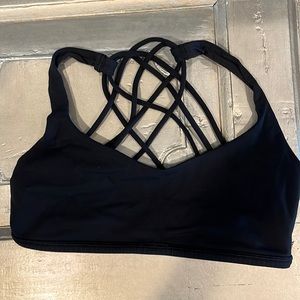 LULULEMON free to be wild Sports bra size 6